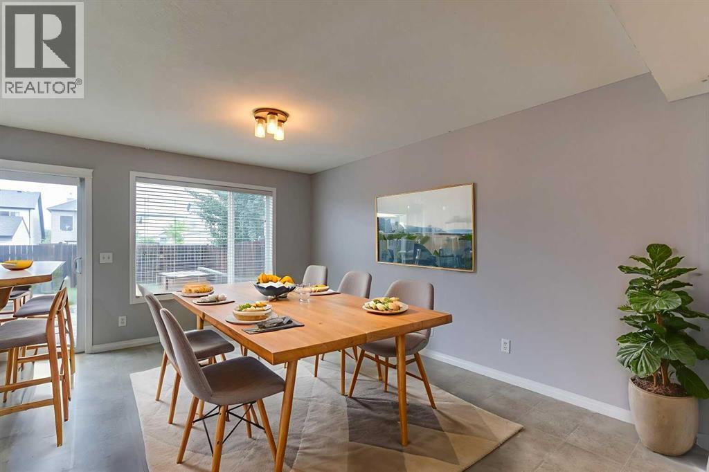 Property at 124 Prestwick Villas SE image 4