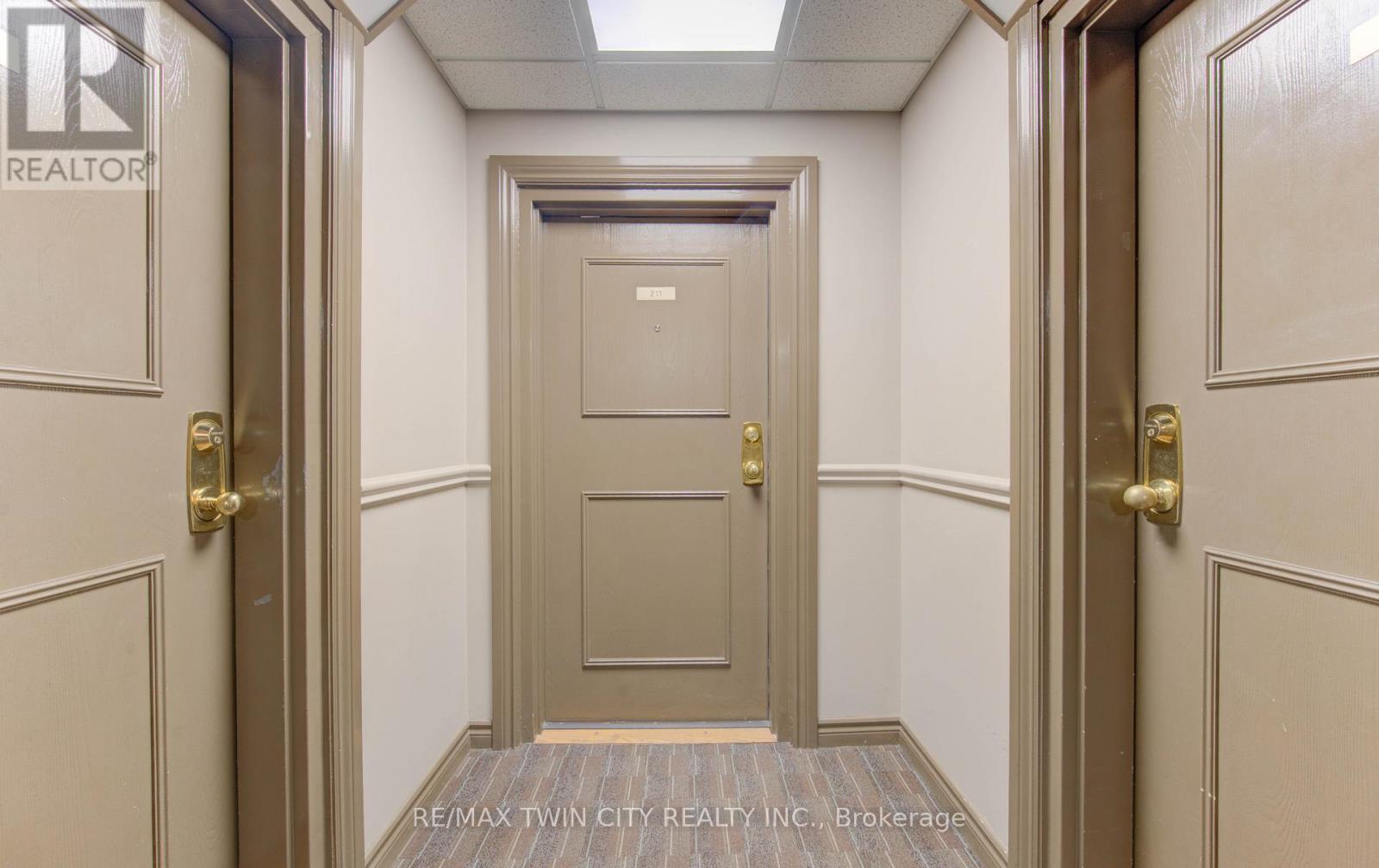 Property at 211 - 35 GREEN VALLEY DRIVE image 4