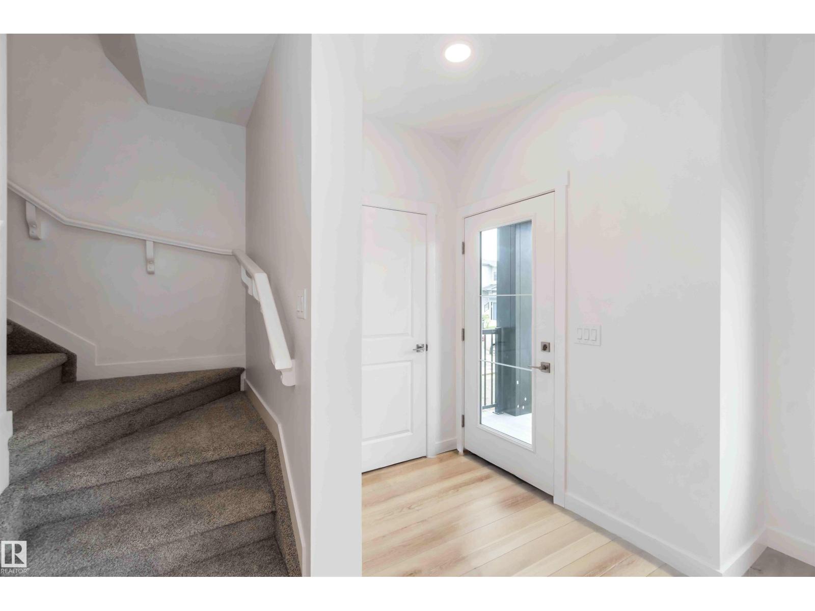 2032 191 St Nw, Edmonton, Alberta  T6M 3A8 - Photo 2 - E4444000