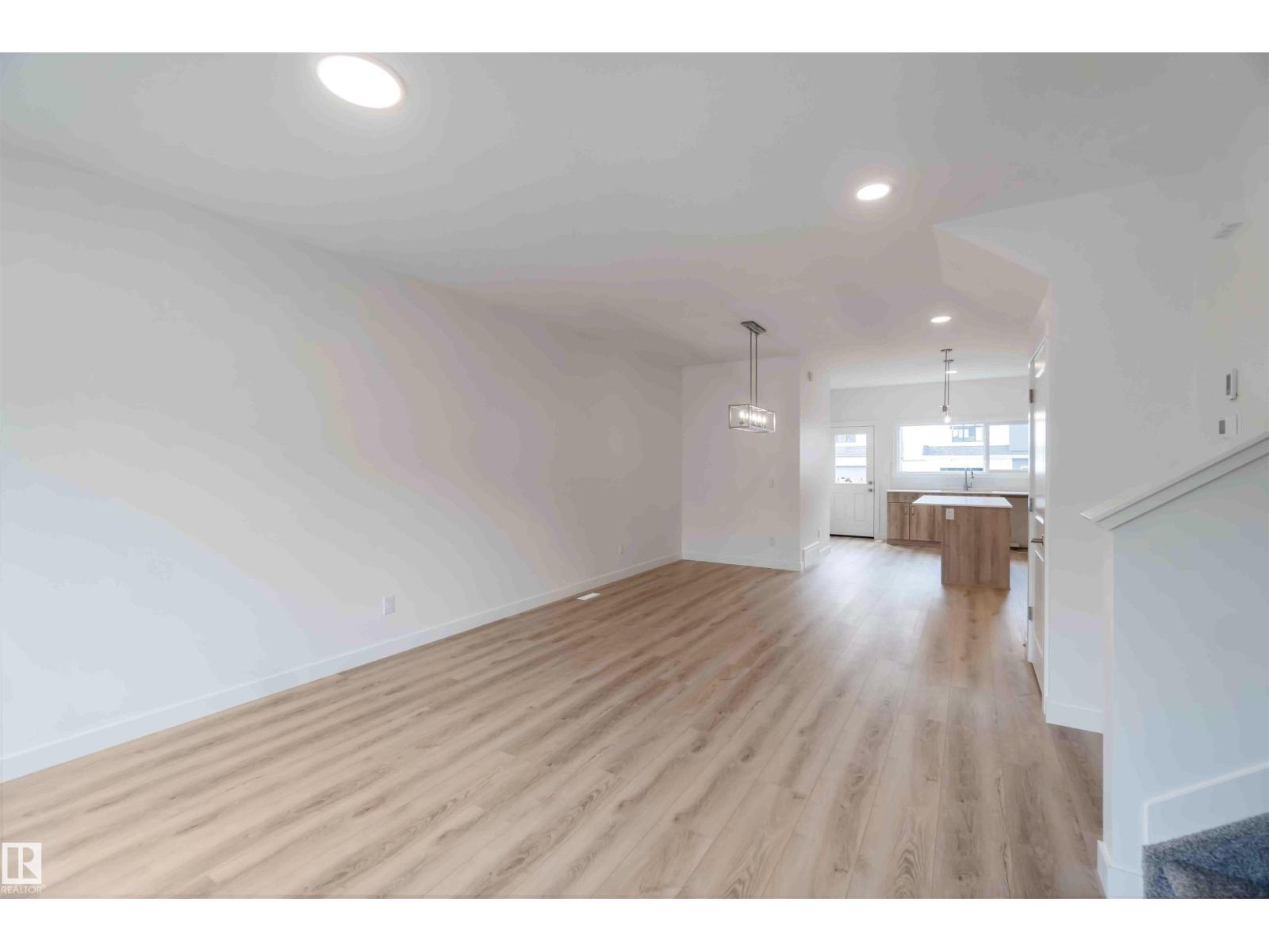2032 191 St Nw, Edmonton, Alberta  T6M 3A8 - Photo 3 - E4444000