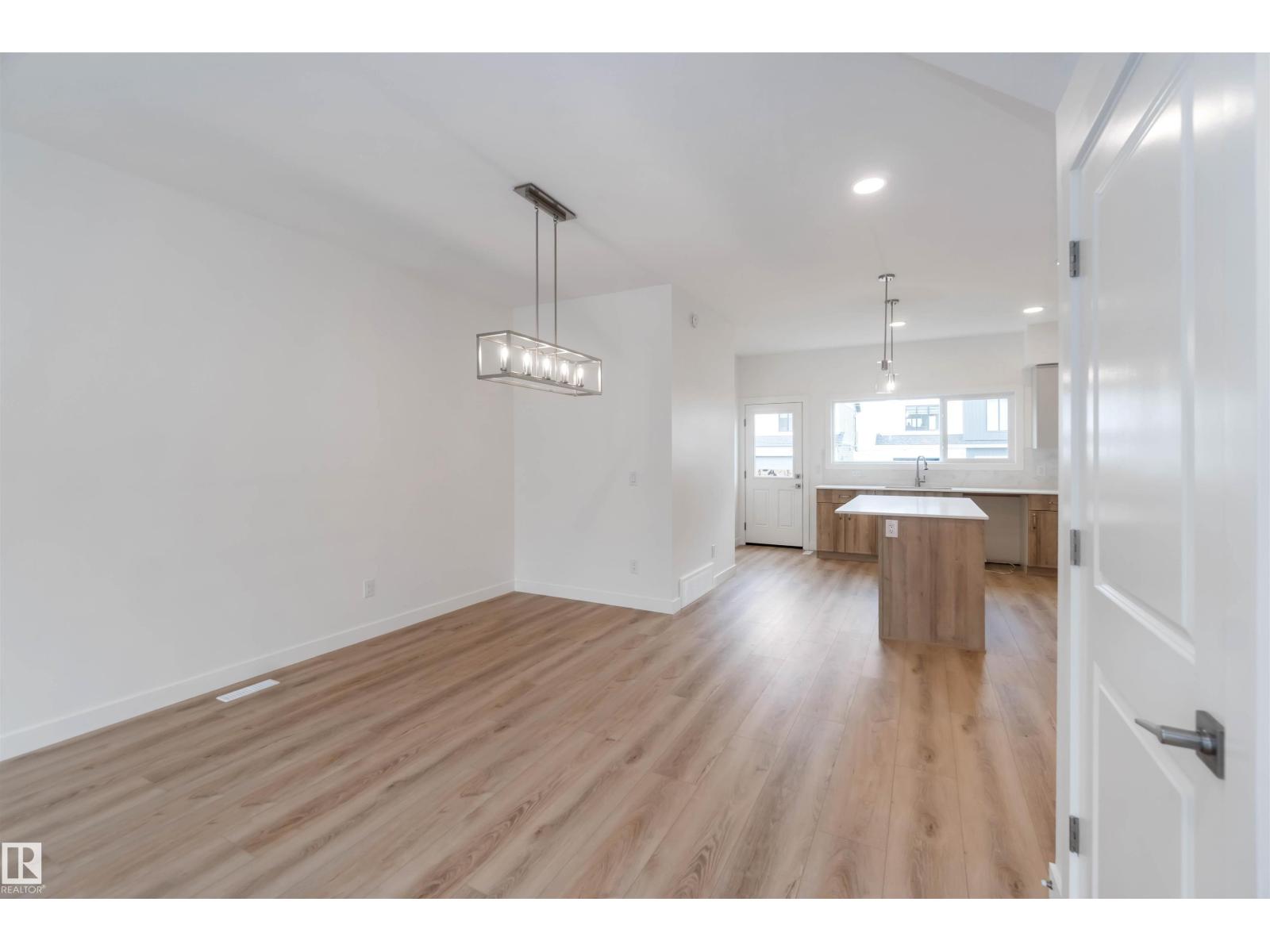 2032 191 St Nw, Edmonton, Alberta  T6M 3A8 - Photo 7 - E4444000