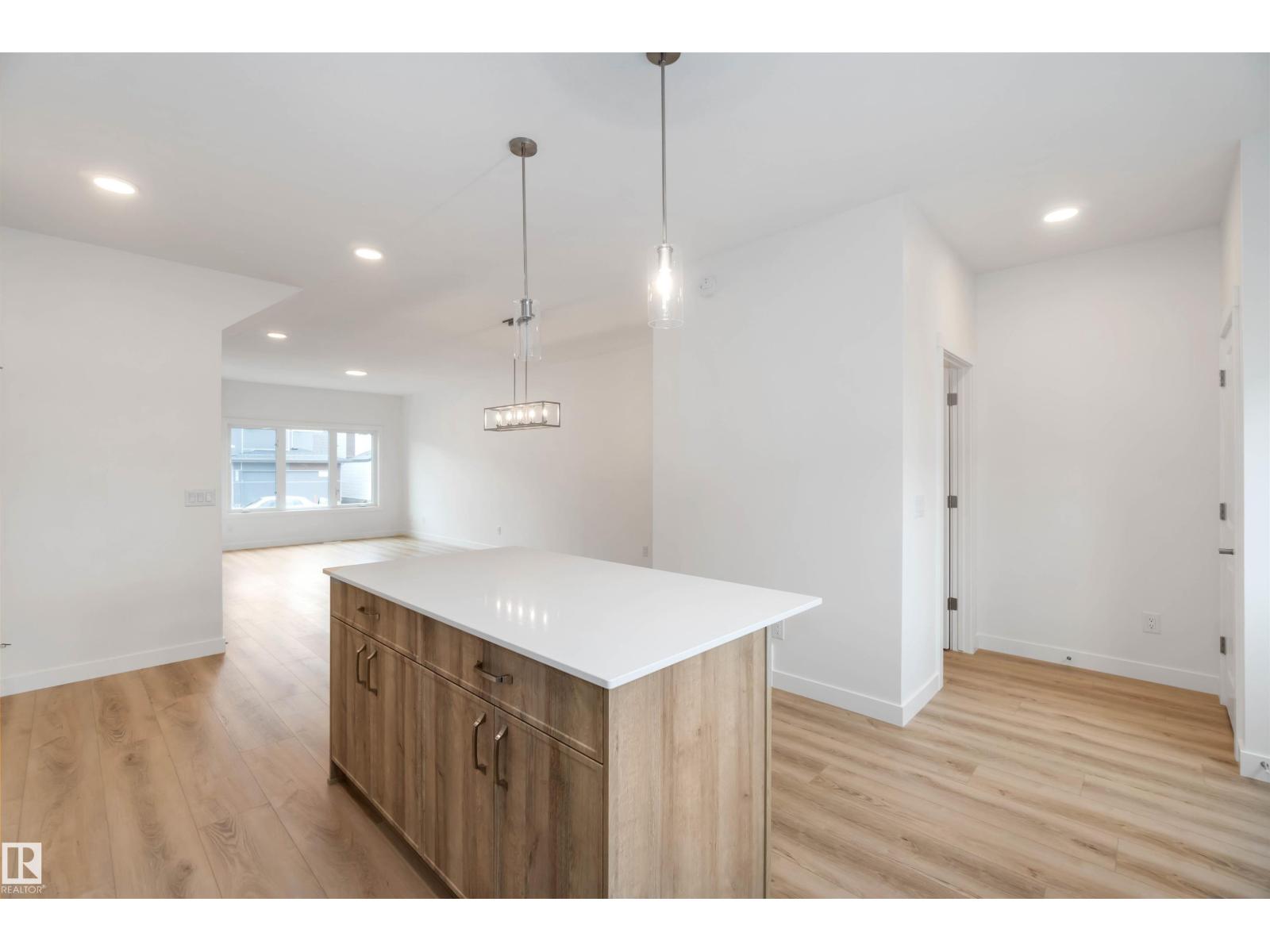 2032 191 St Nw, Edmonton, Alberta  T6M 3A8 - Photo 13 - E4444000