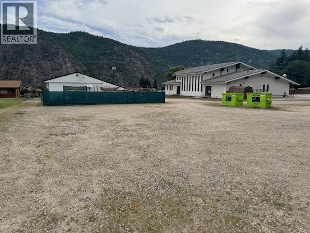 3375 Laburnum Drive, Trail, British Columbia  V1R 2S8 - Photo 7 - 10357999