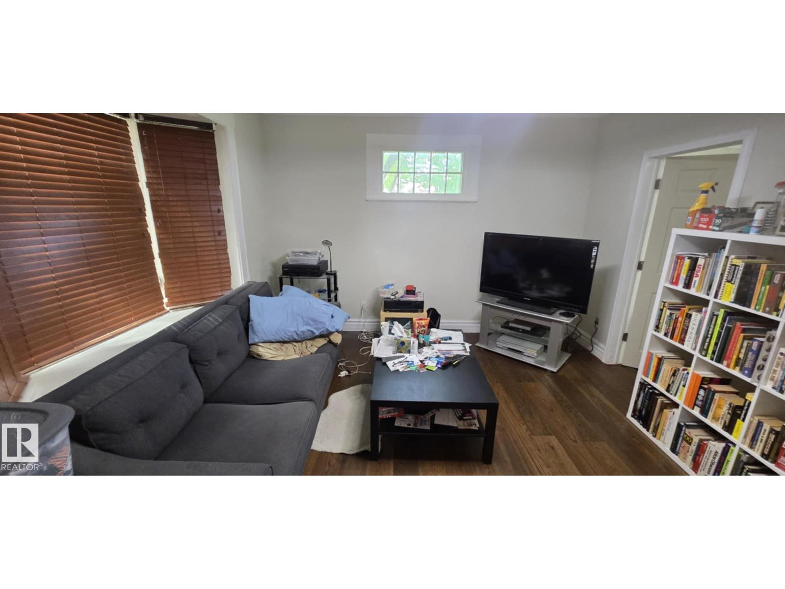 Property at 10713 93 ST NW NW image 2