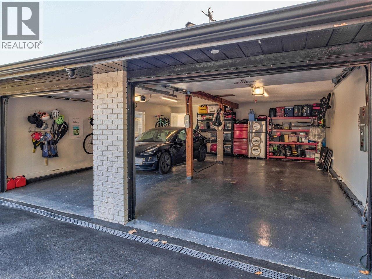 1001 Palmdale Street, Coquitlam, British Columbia  V3C 3R3 - Photo 38 - R2995652