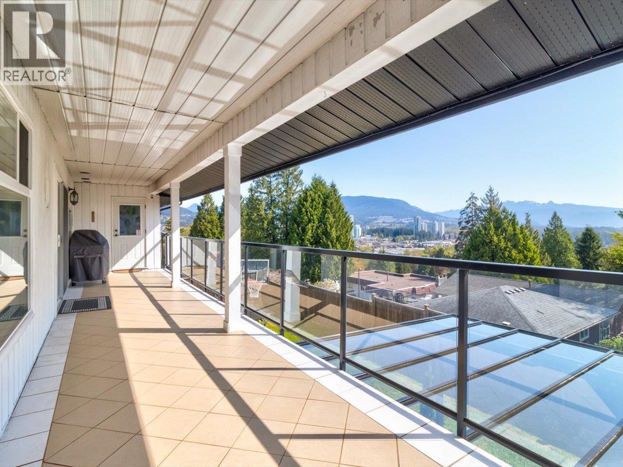 1001 Palmdale Street, Coquitlam, British Columbia  V3C 3R3 - Photo 12 - R2995652