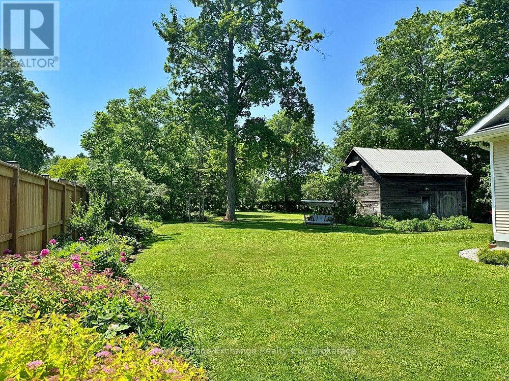 8 Queen Street, Huron-Kinloss, Ontario  N0G 2R0 - Photo 44 - X12334357