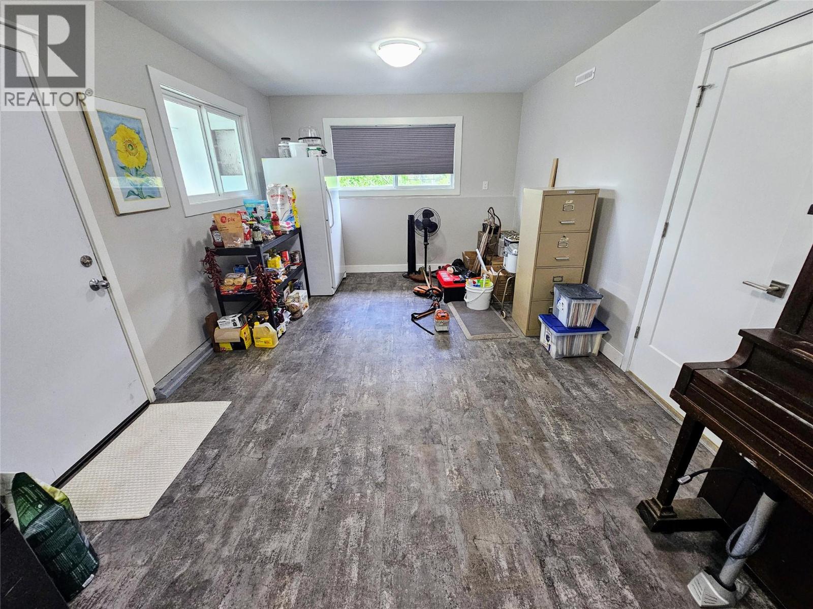 9480 Station Road, Trail, British Columbia  V1R 4W6 - Photo 41 - 10357326