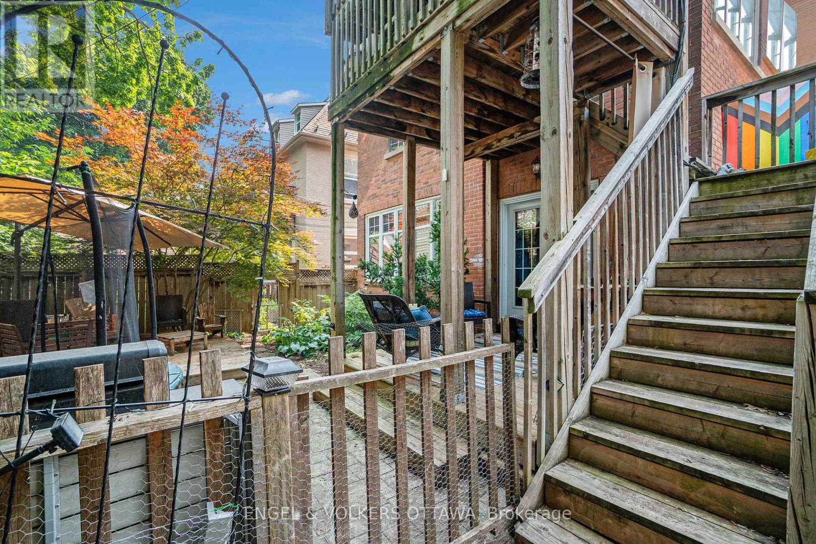 Property at 183 HOLMWOOD AVENUE image 4