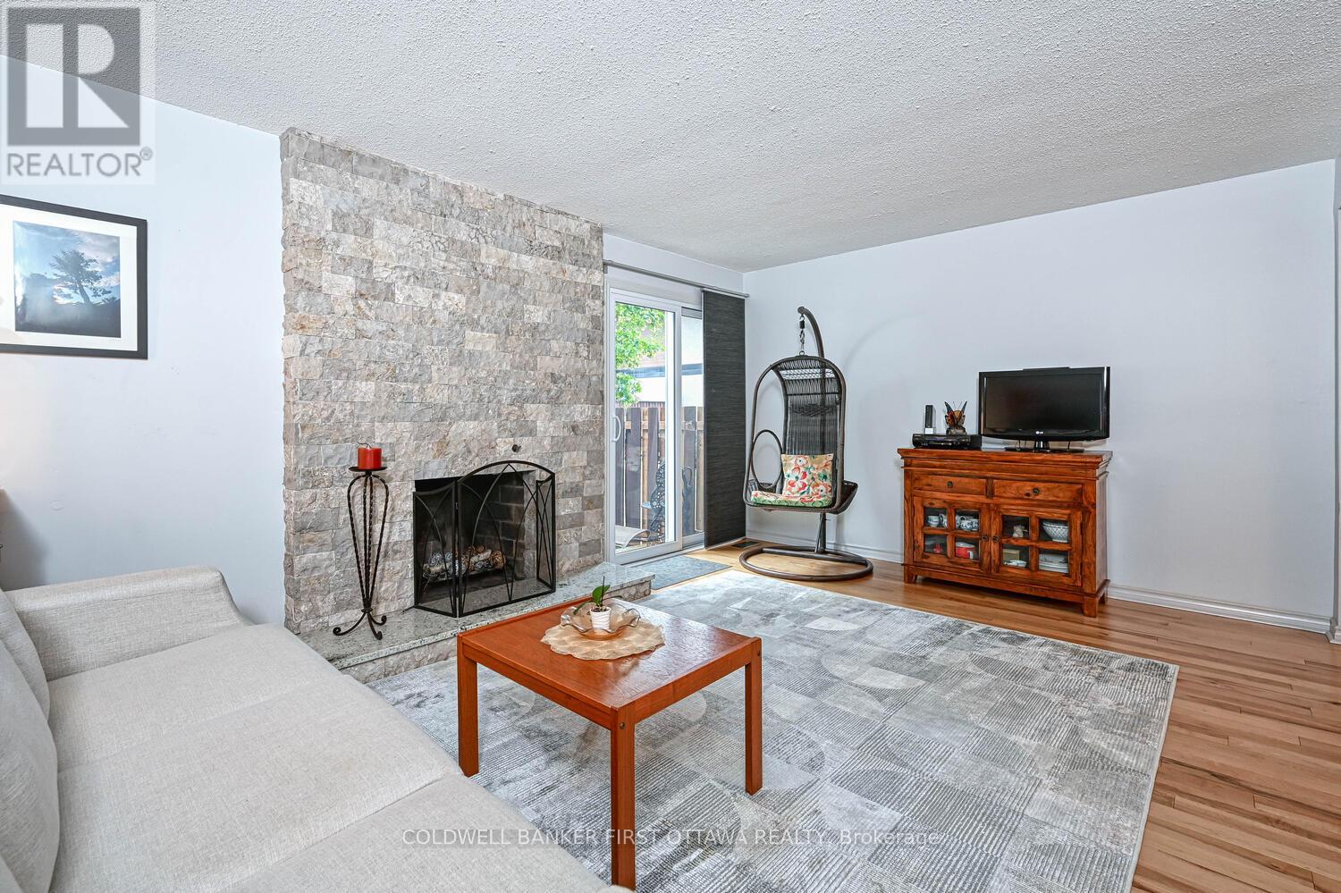 Property at 154 MCCLINTOCK WAY image 4