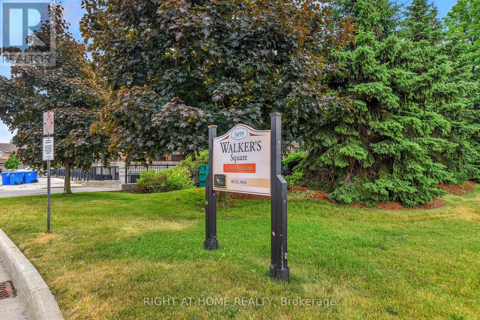 404 - 3499 Upper Middle Road, Burlington (Headon), Ontario  L7M 4M7 - Photo 2 - W12342957