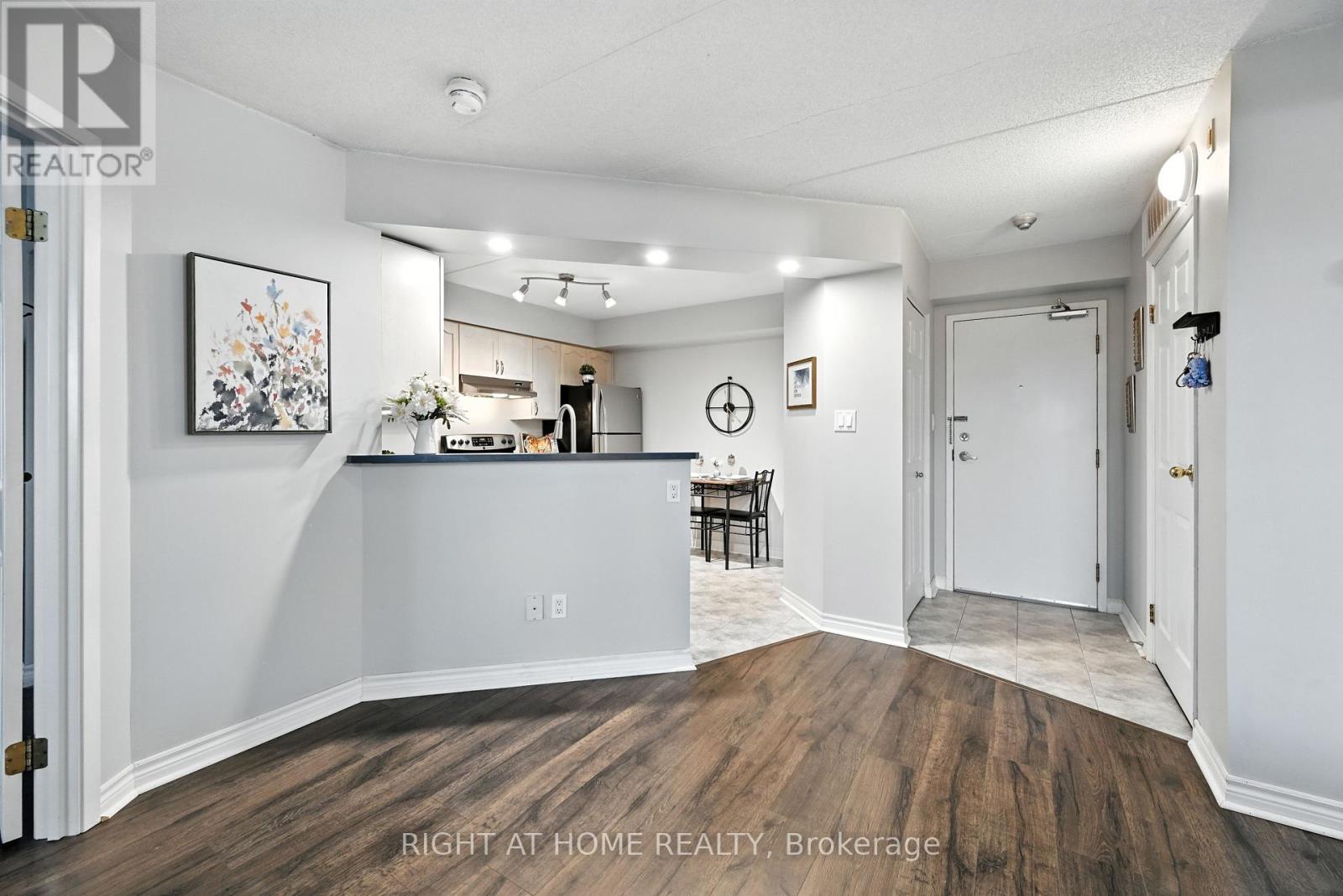 404 - 3499 Upper Middle Road, Burlington (Headon), Ontario  L7M 4M7 - Photo 8 - W12342957