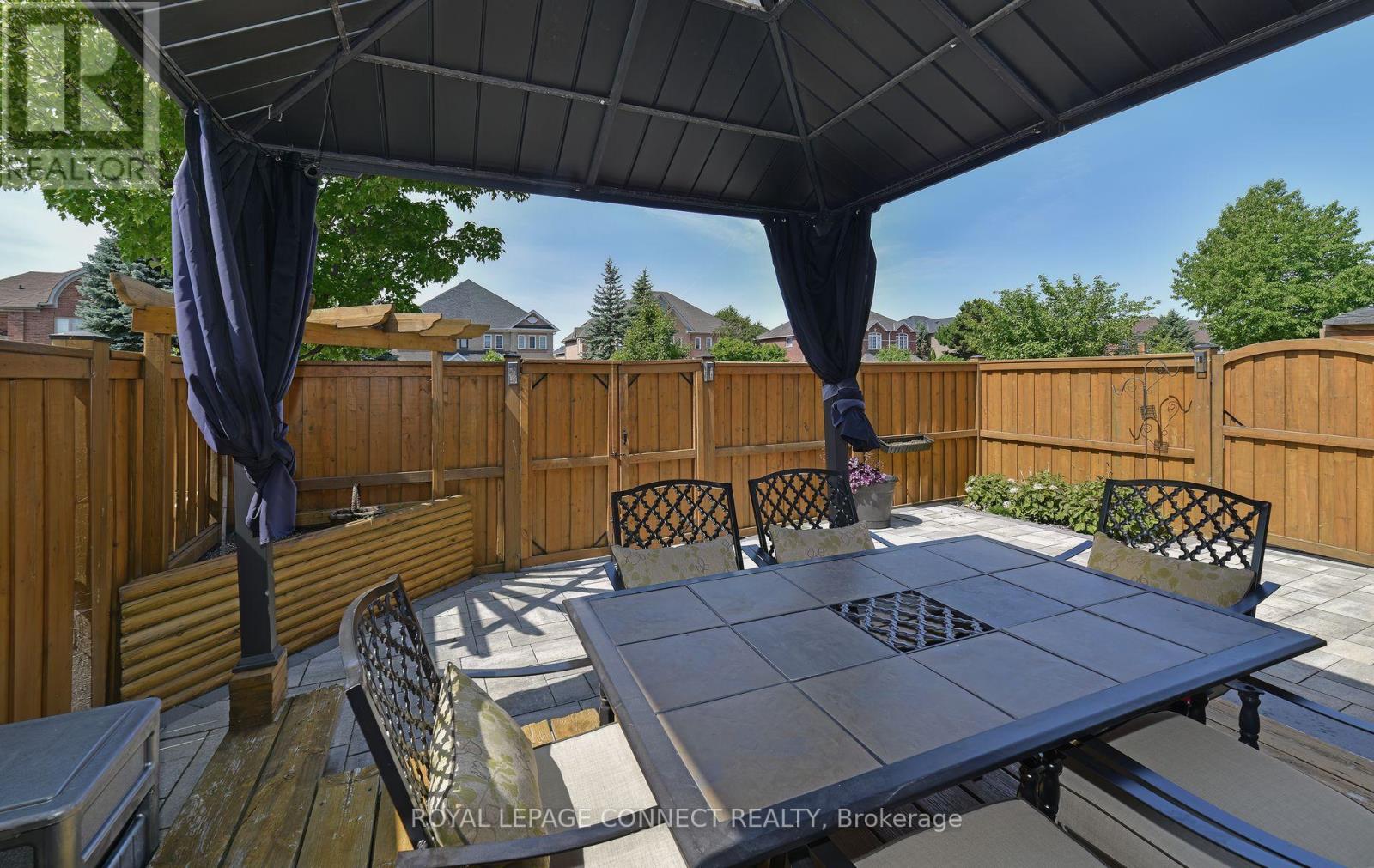 154 Pressed Brick Drive, Brampton, Ontario  L6V 4K6 - Photo 37 - W12342979