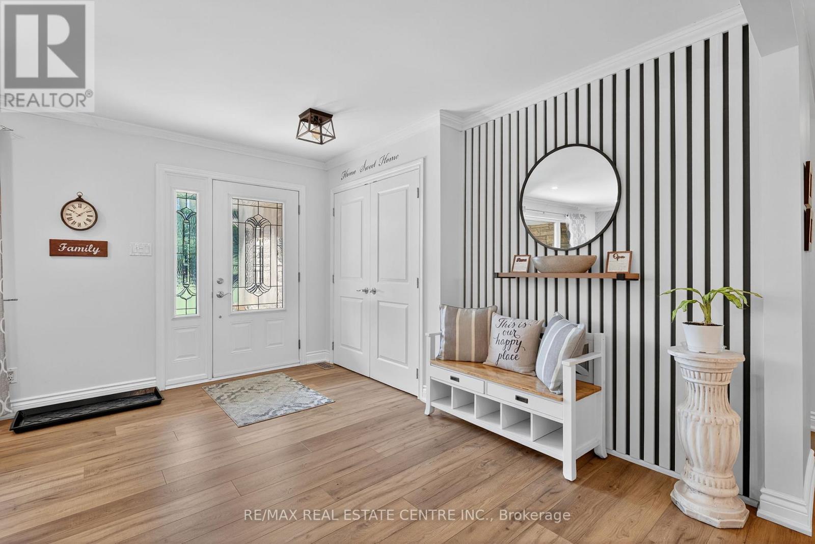 16 Cedar Lane, Mono, Ontario  L9W 6C8 - Photo 13 - X12342984