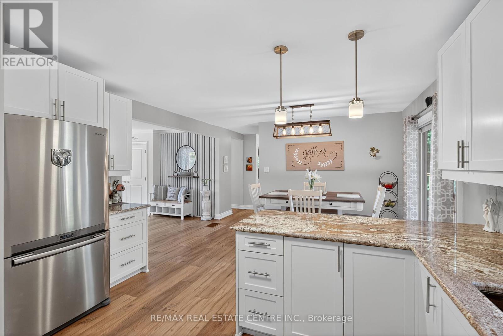 16 Cedar Lane, Mono, Ontario  L9W 6C8 - Photo 19 - X12342984