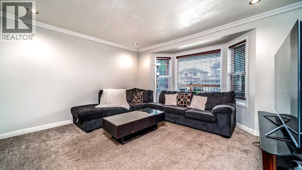 Property at 62 Mt Aberdeen Link SE image 5
