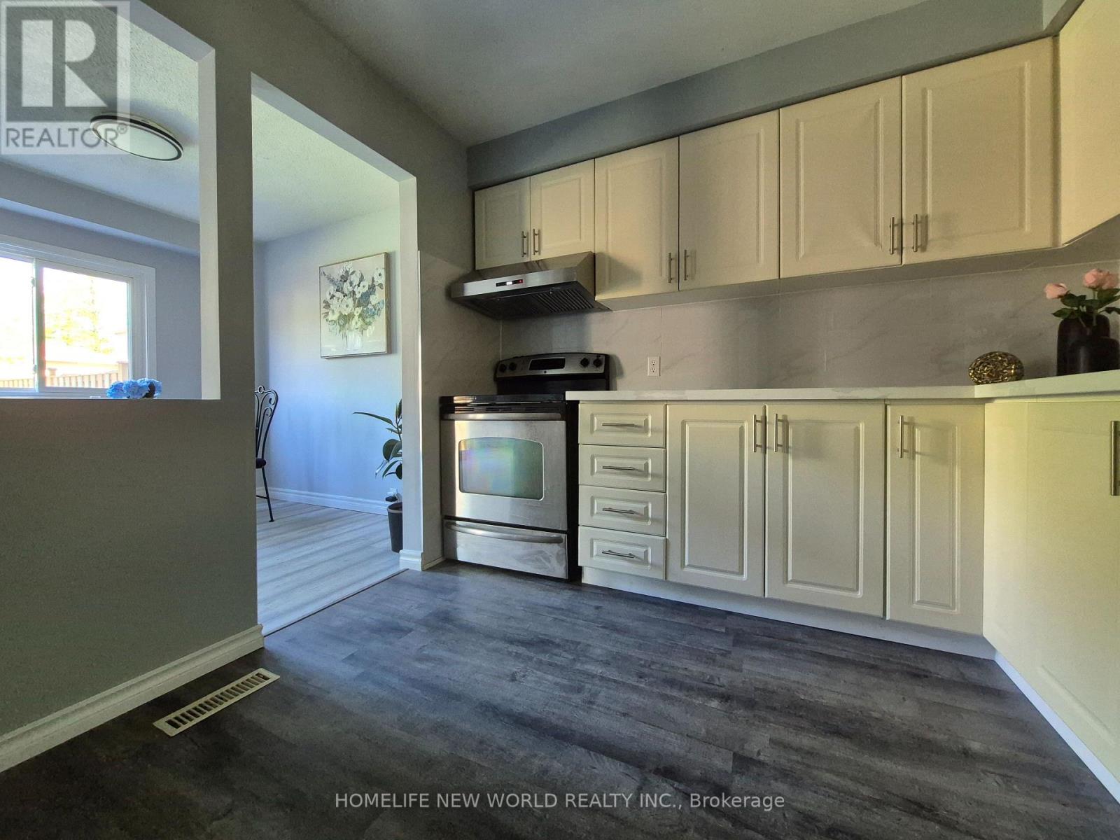 88 Madsen Crescent, Markham, Ontario  L3R 4P3 - Photo 7 - N12342952