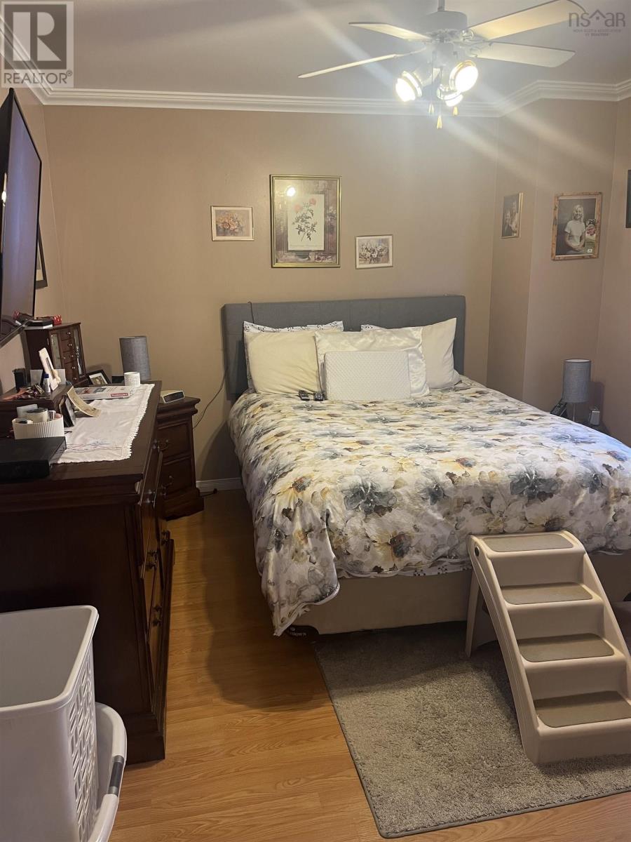 2 Cyrus Street, Glace Bay, Nova Scotia  B1A 6J7 - Photo 11 - 202512519