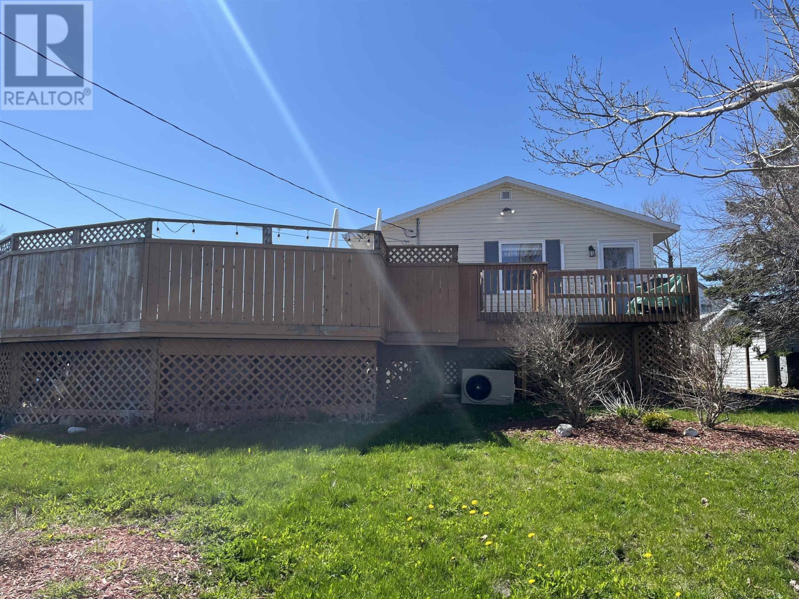 2 Cyrus Street, Glace Bay, Nova Scotia  B1A 6J7 - Photo 4 - 202512519