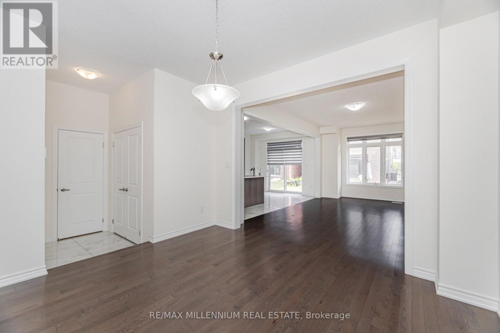 3 Neil Promenade, Caledon, Ontario  L7C 4H6 - Photo 10 - W12343014
