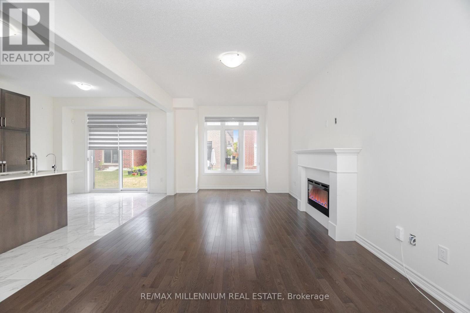 3 Neil Promenade, Caledon, Ontario  L7C 4H6 - Photo 11 - W12343014