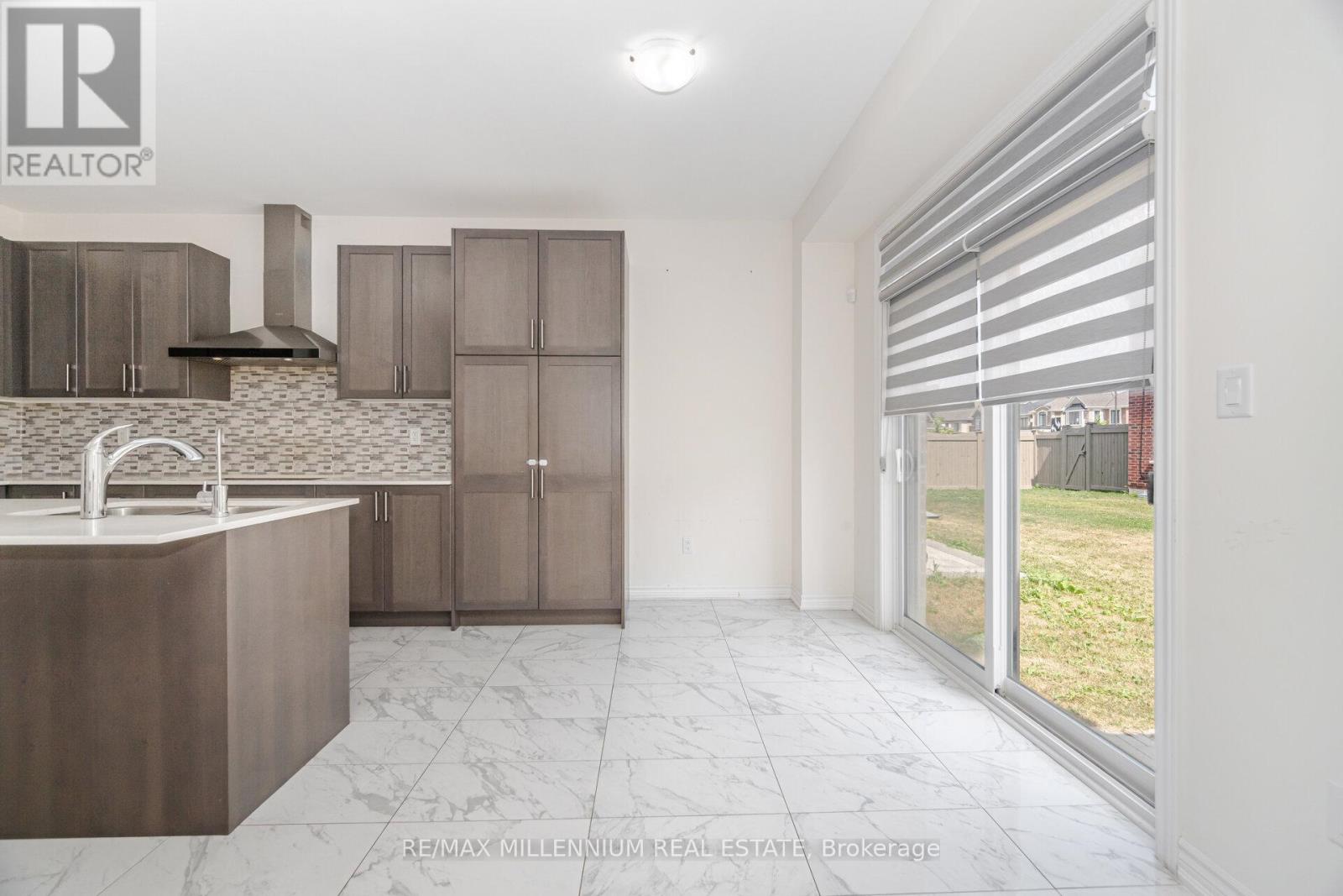 3 Neil Promenade, Caledon, Ontario  L7C 4H6 - Photo 20 - W12343014