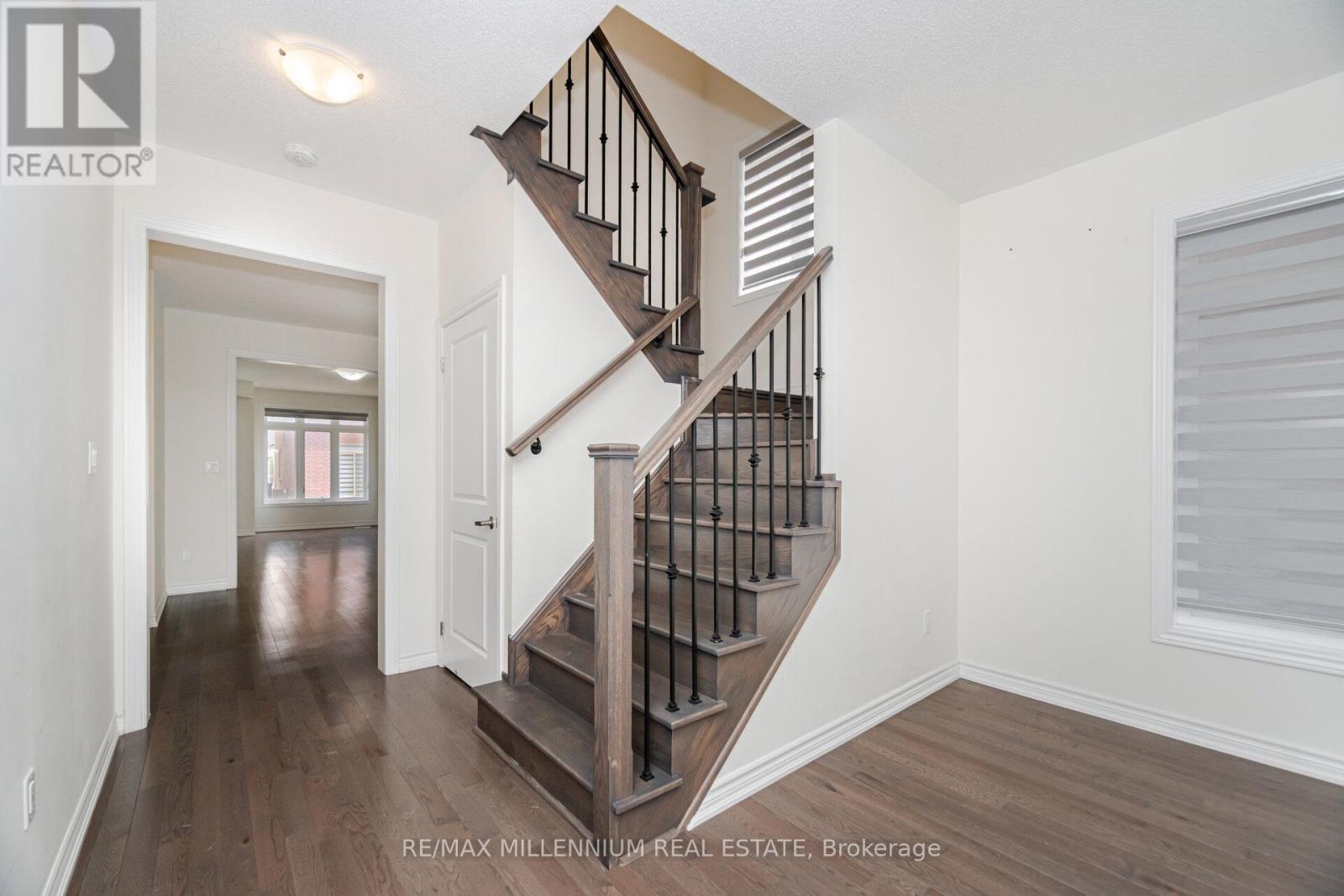 3 Neil Promenade, Caledon, Ontario  L7C 4H6 - Photo 25 - W12343014