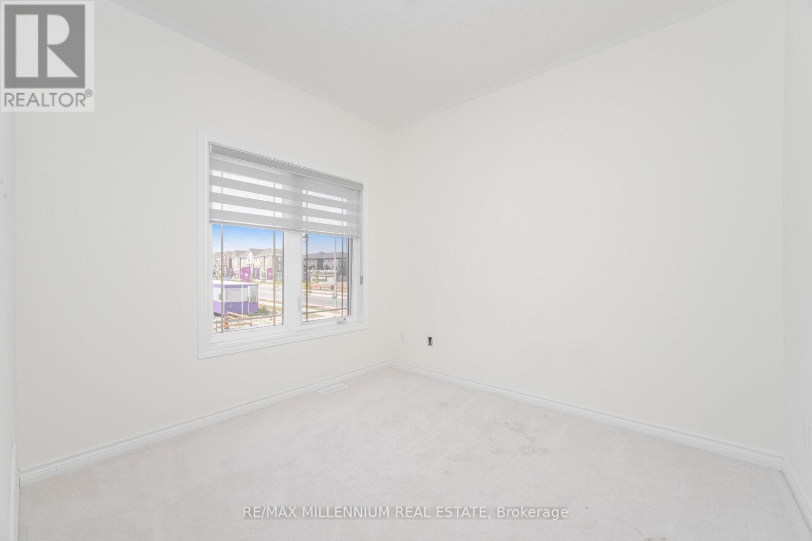3 Neil Promenade, Caledon, Ontario  L7C 4H6 - Photo 37 - W12343014