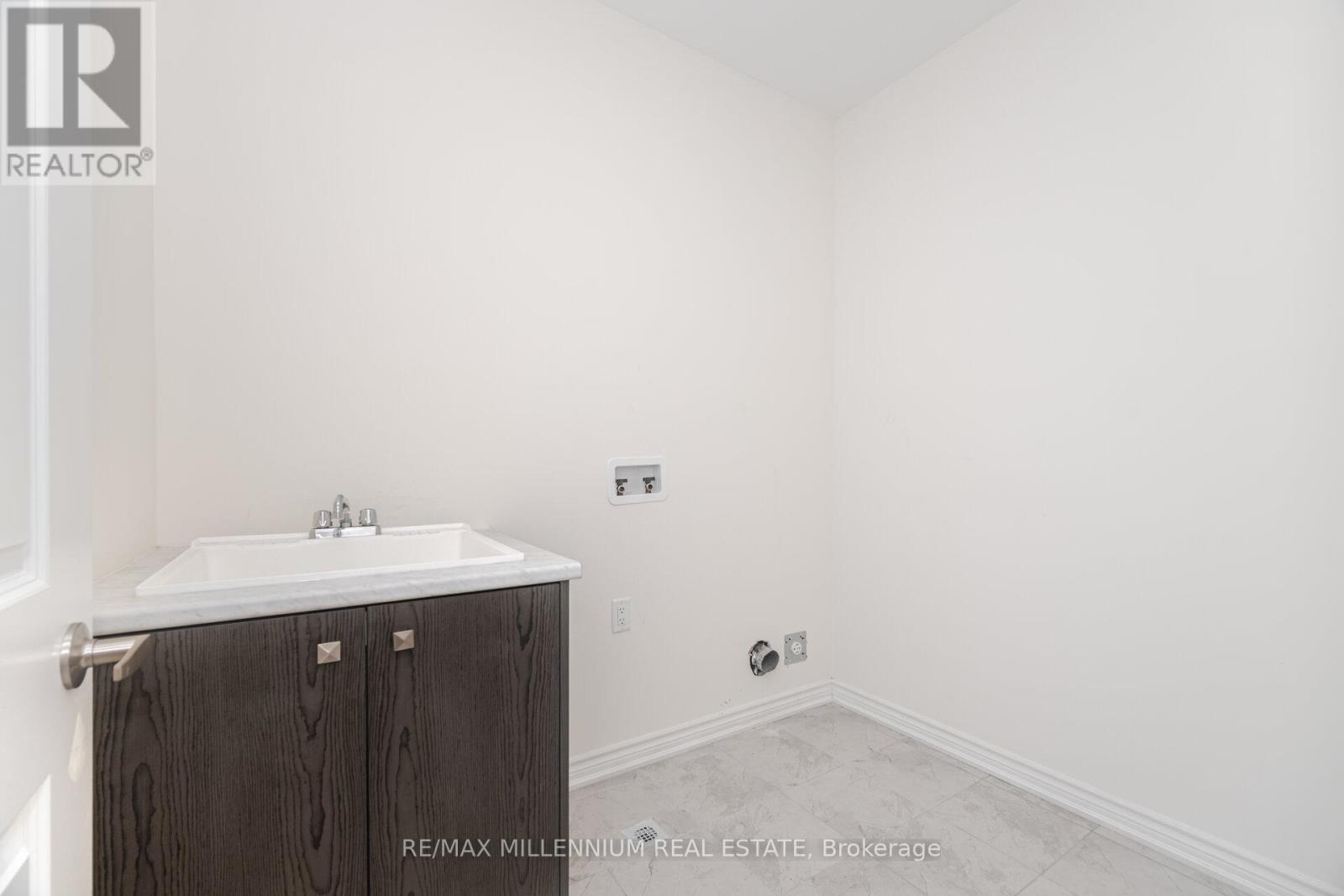 3 Neil Promenade, Caledon, Ontario  L7C 4H6 - Photo 43 - W12343014