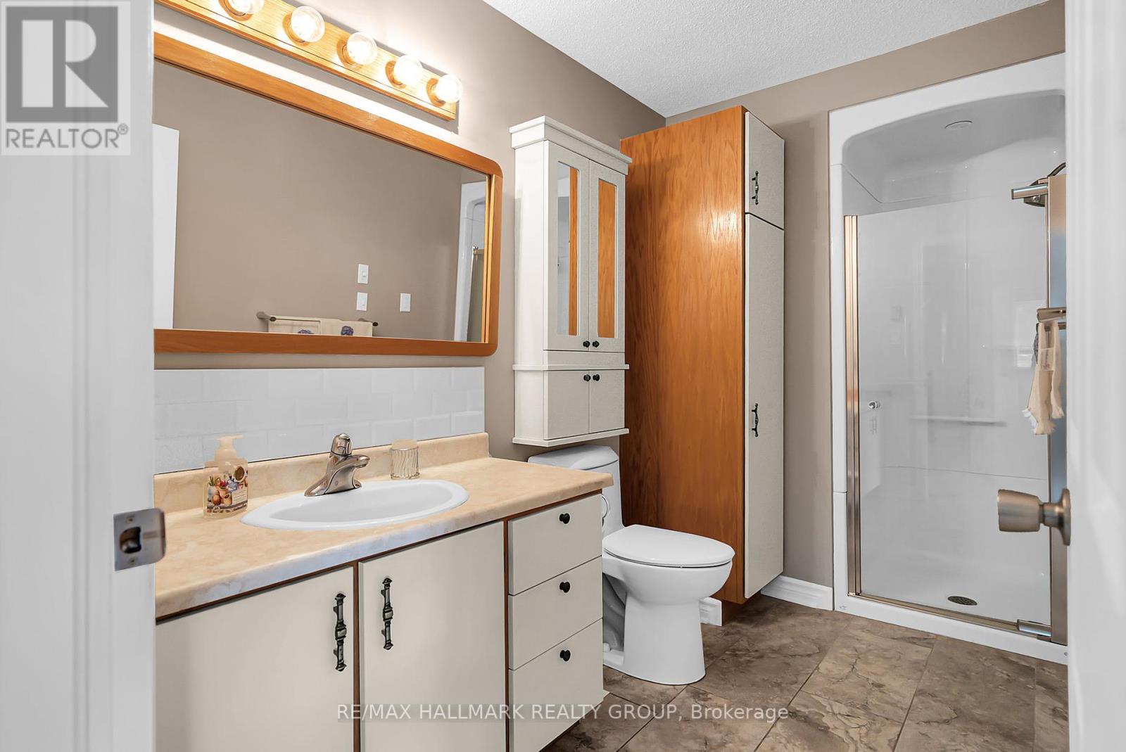 656 Ch Station Road, Alfred And Plantagenet, Ontario  K0B 1A0 - Photo 16 - X12343080