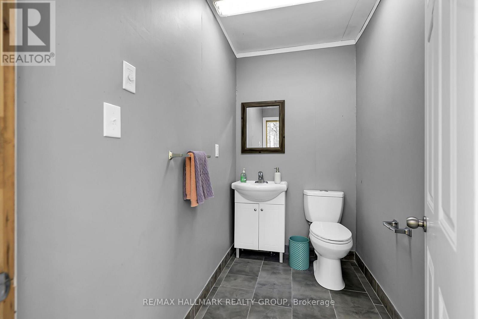 656 Ch Station Road, Alfred And Plantagenet, Ontario  K0B 1A0 - Photo 33 - X12343080