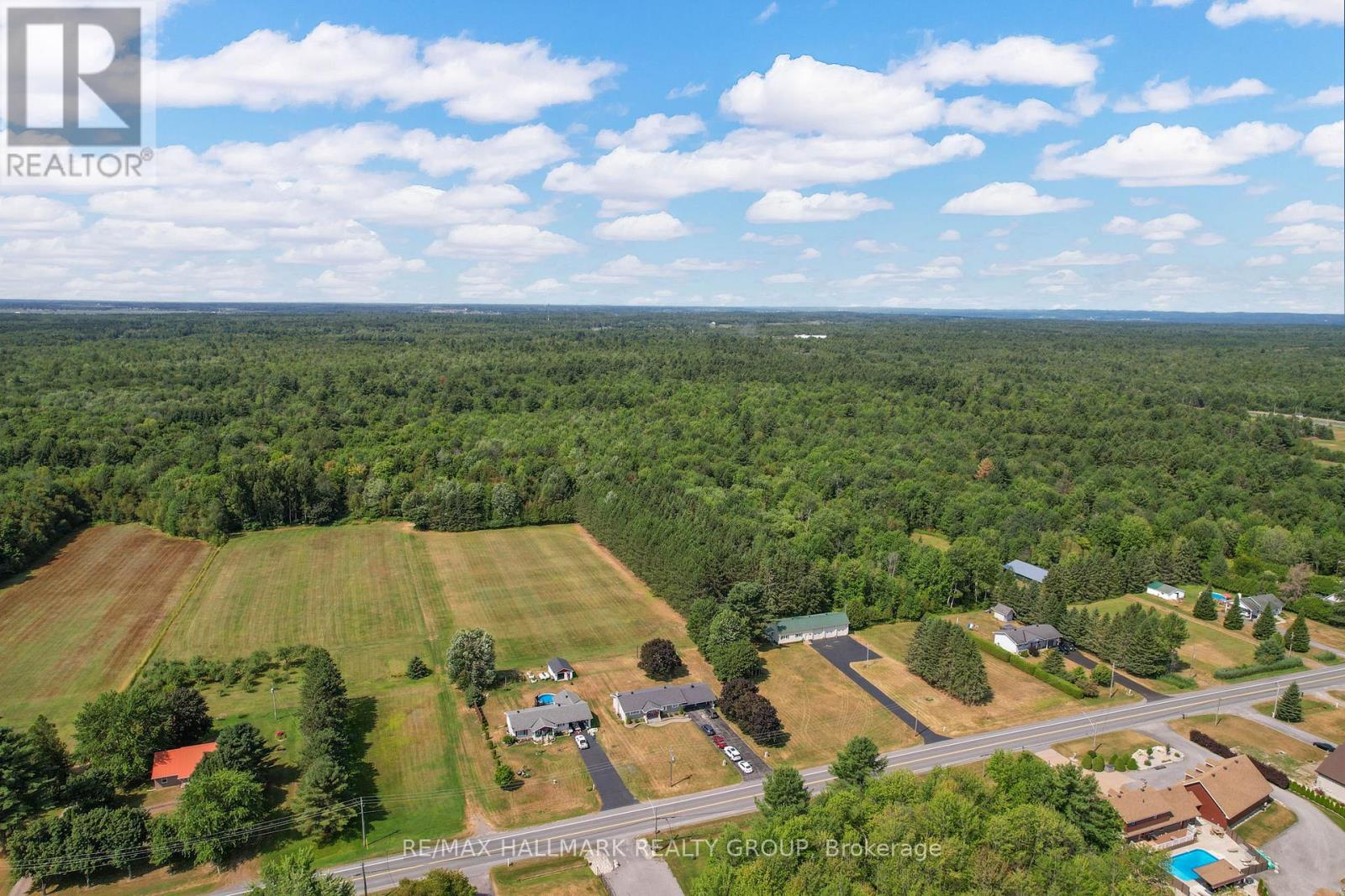 656 Ch Station Road, Alfred And Plantagenet, Ontario  K0B 1A0 - Photo 39 - X12343080