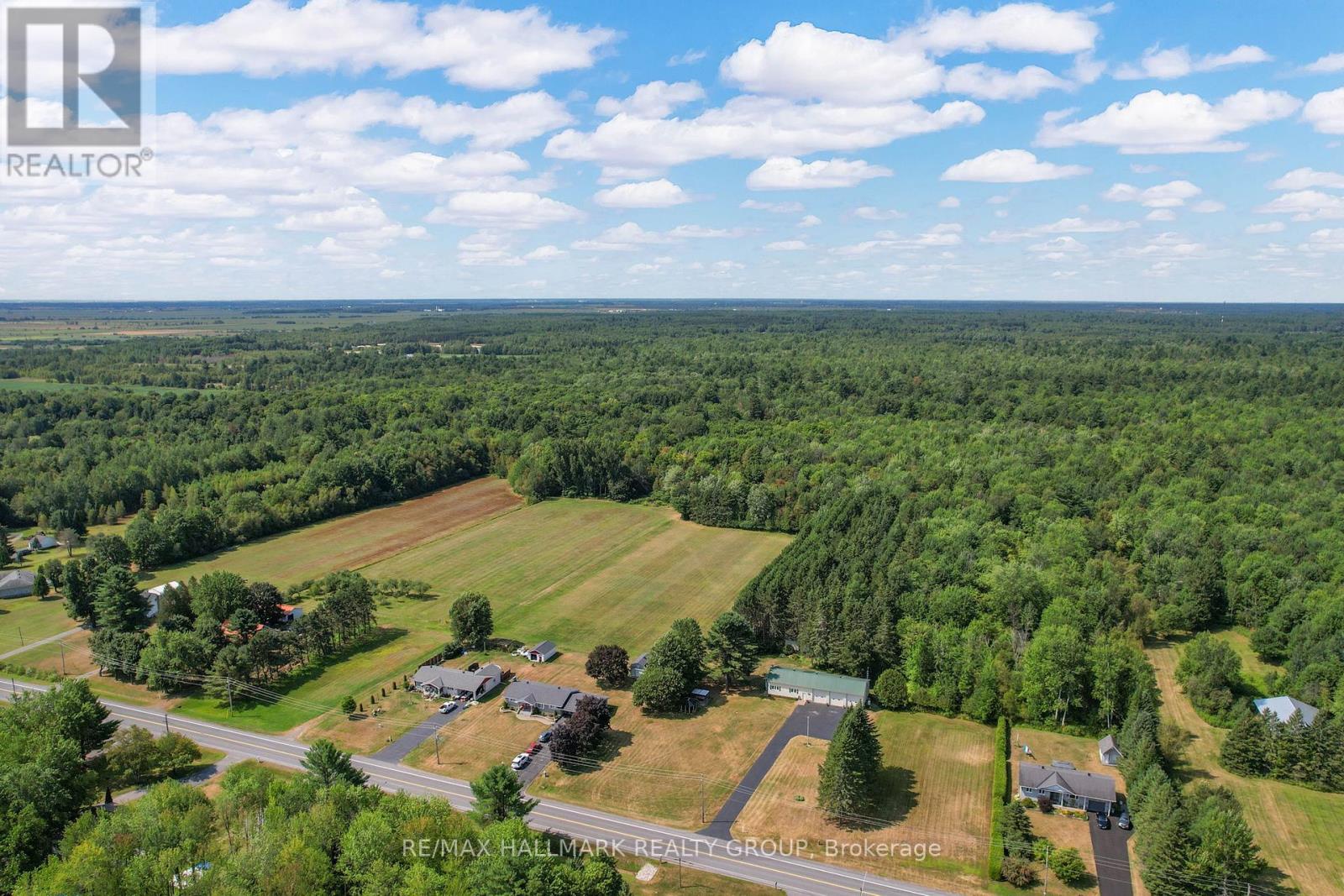 656 Ch Station Road, Alfred And Plantagenet, Ontario  K0B 1A0 - Photo 41 - X12343080