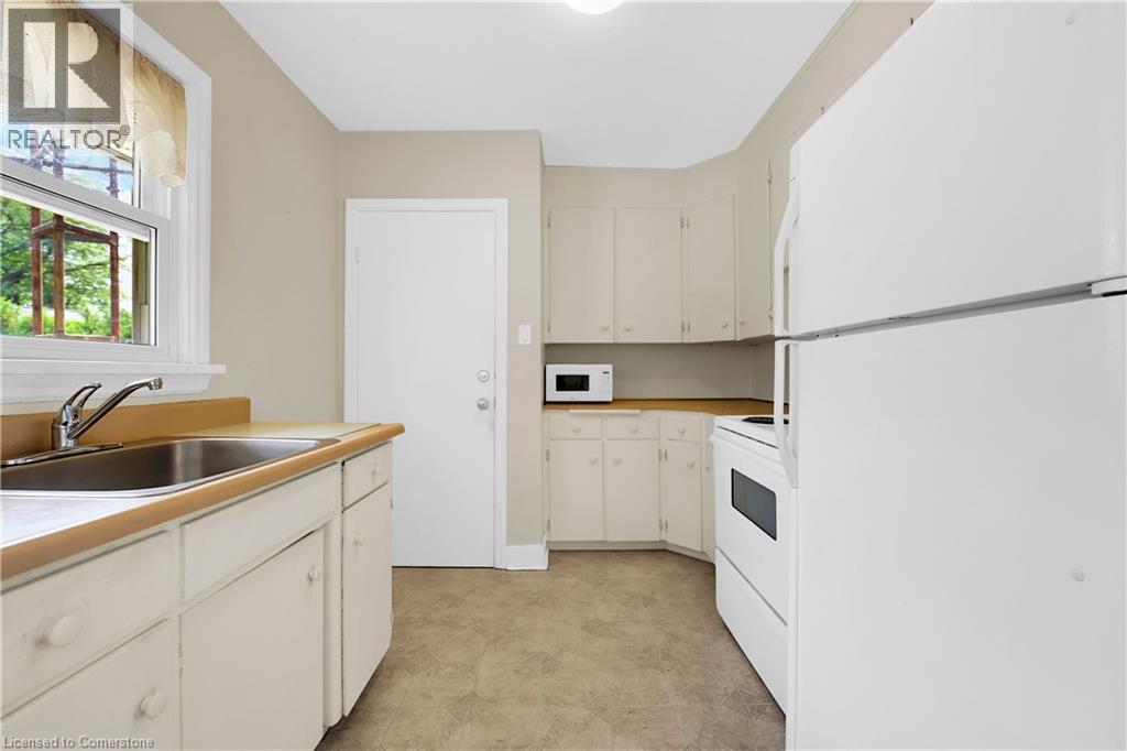 25 Elm Ridge Drive, St. Catharines, Ontario  L2T 2A7 - Photo 10 - 40760290