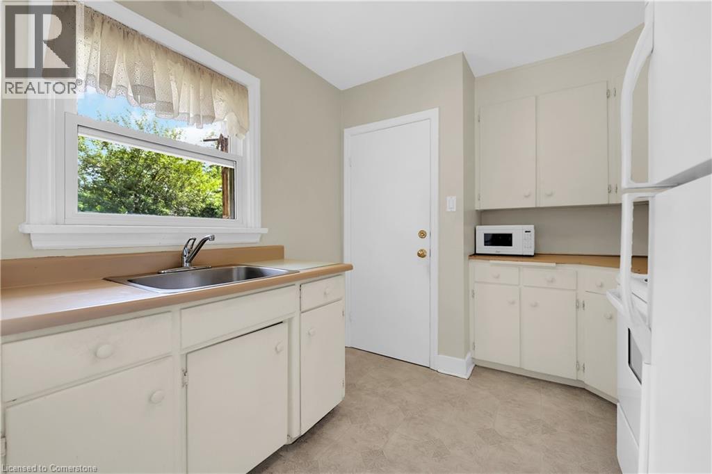 25 Elm Ridge Drive, St. Catharines, Ontario  L2T 2A7 - Photo 11 - 40760290