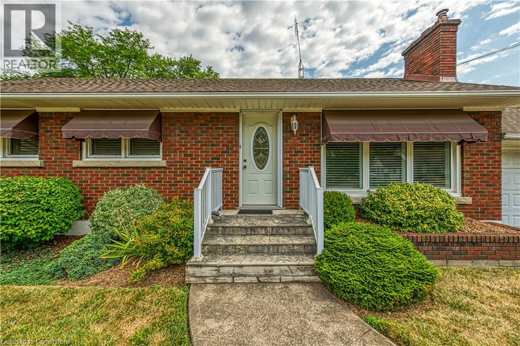 25 Elm Ridge Drive, St. Catharines, Ontario  L2T 2A7 - Photo 9 - 40760290