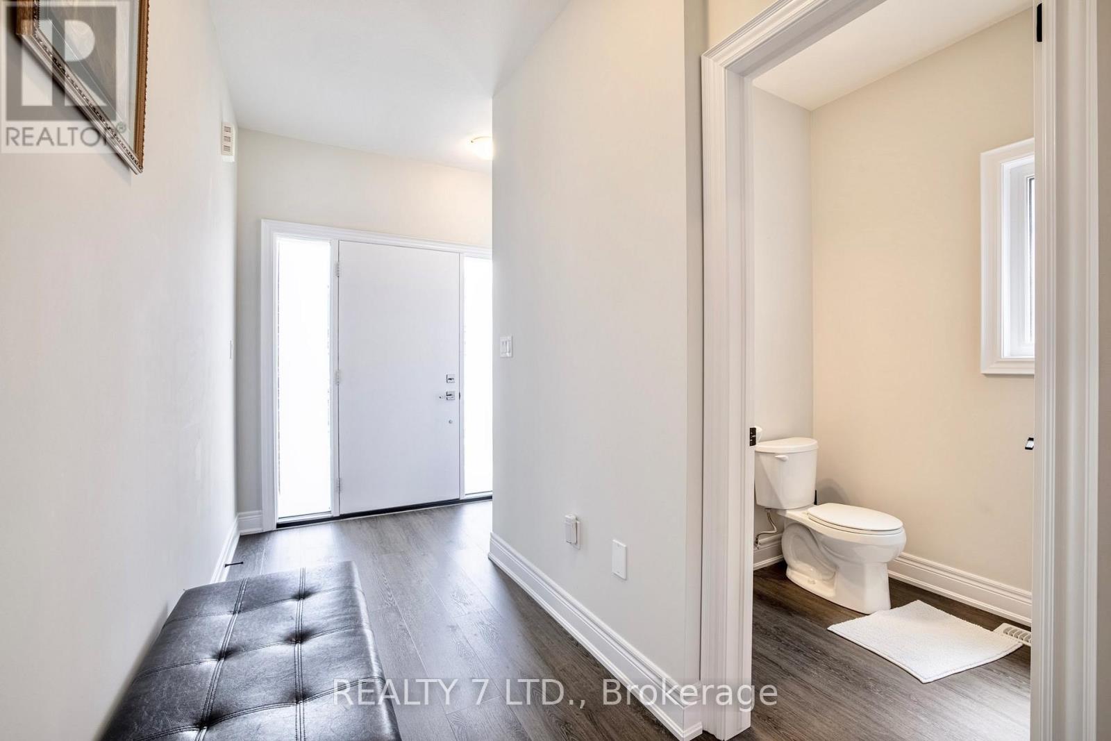 Property at 128 SUSAN DRIVE image 3