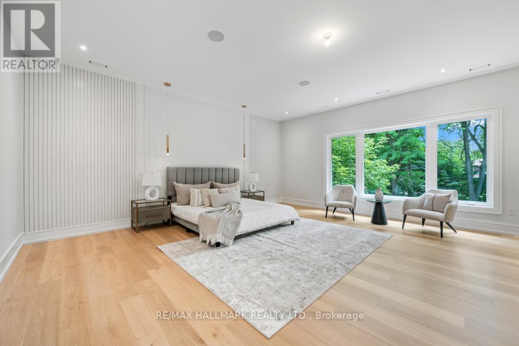 215 Northwood Drive, Toronto, Ontario  M2M 2K5 - Photo 29 - C12330424