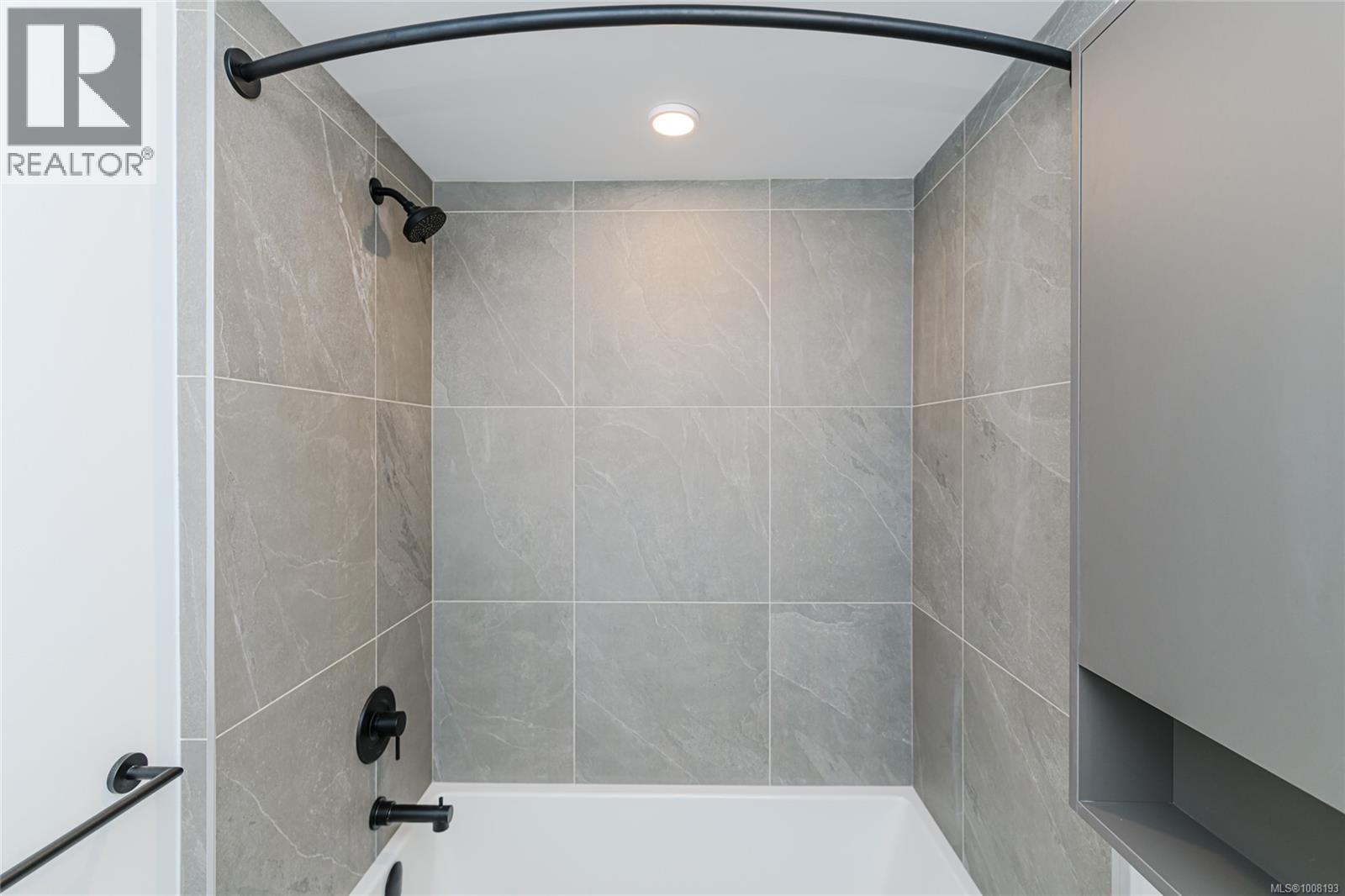 102 3564 A Ryder Hesjedal Way, Colwood, British Columbia  V9C 0V3 - Photo 31 - 1008193