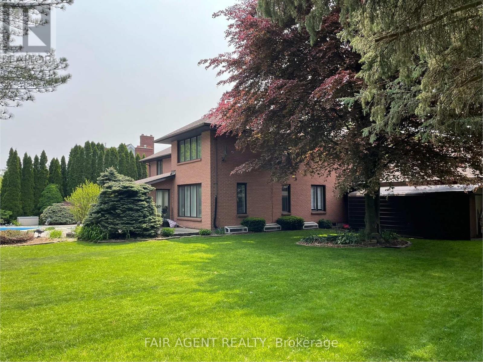 18 Tobin Court, London South, Ontario  N6K 3Y3 - Photo 16 - X12343110