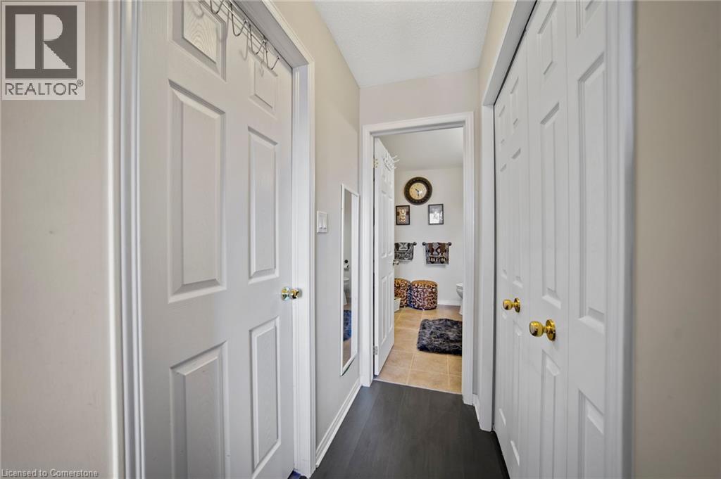 70 Fortissimo Drive, Hamilton, Ontario  L9C 0B8 - Photo 16 - 40755612
