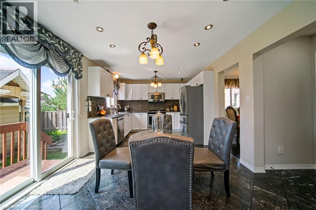 70 Fortissimo Drive, Hamilton, Ontario  L9C 0B8 - Photo 6 - 40755612