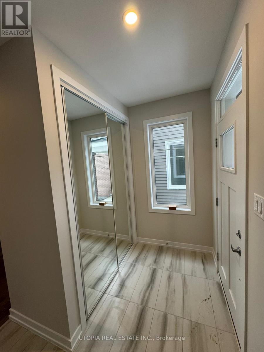 110 Hackamore Crescent, Ottawa, Ontario  K0A 2Z0 - Photo 3 - X12343068