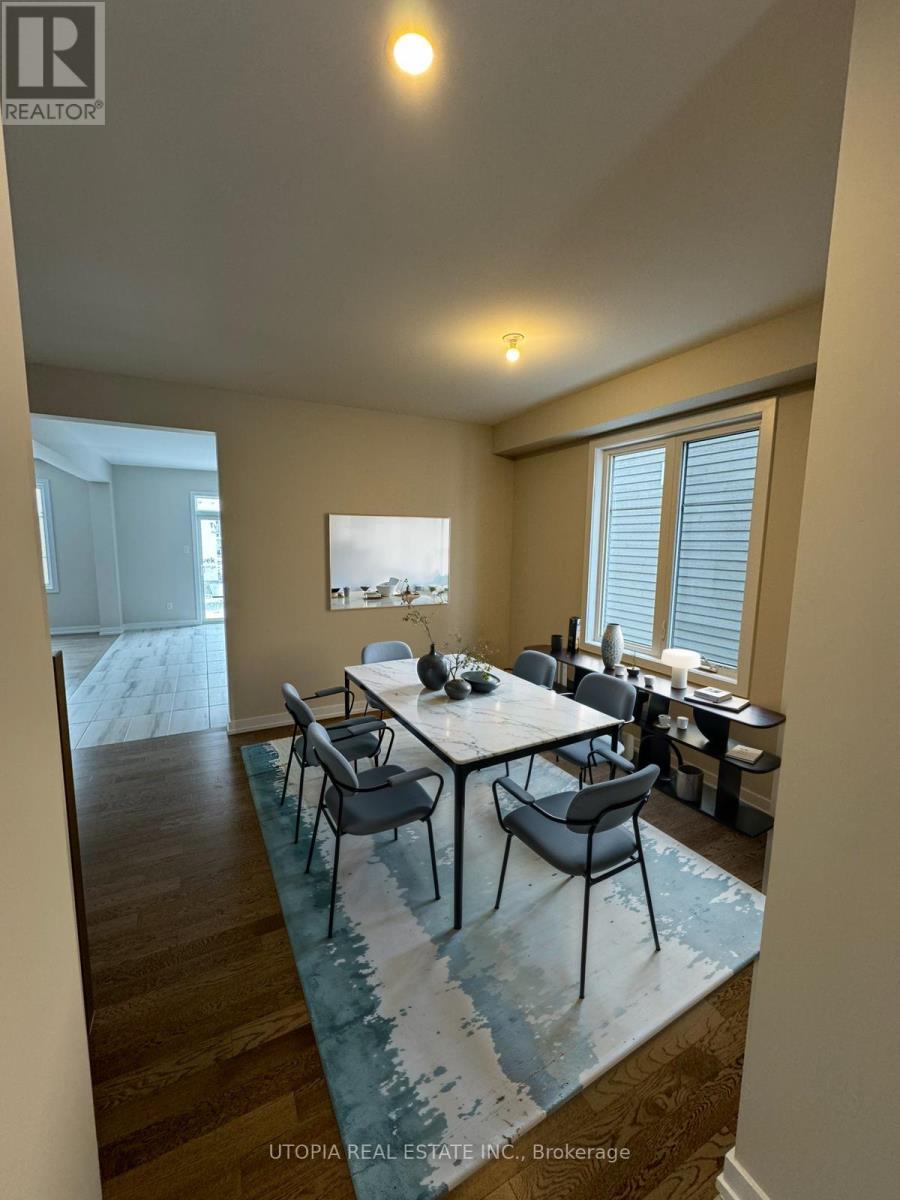 110 Hackamore Crescent, Ottawa, Ontario  K0A 2Z0 - Photo 4 - X12343068