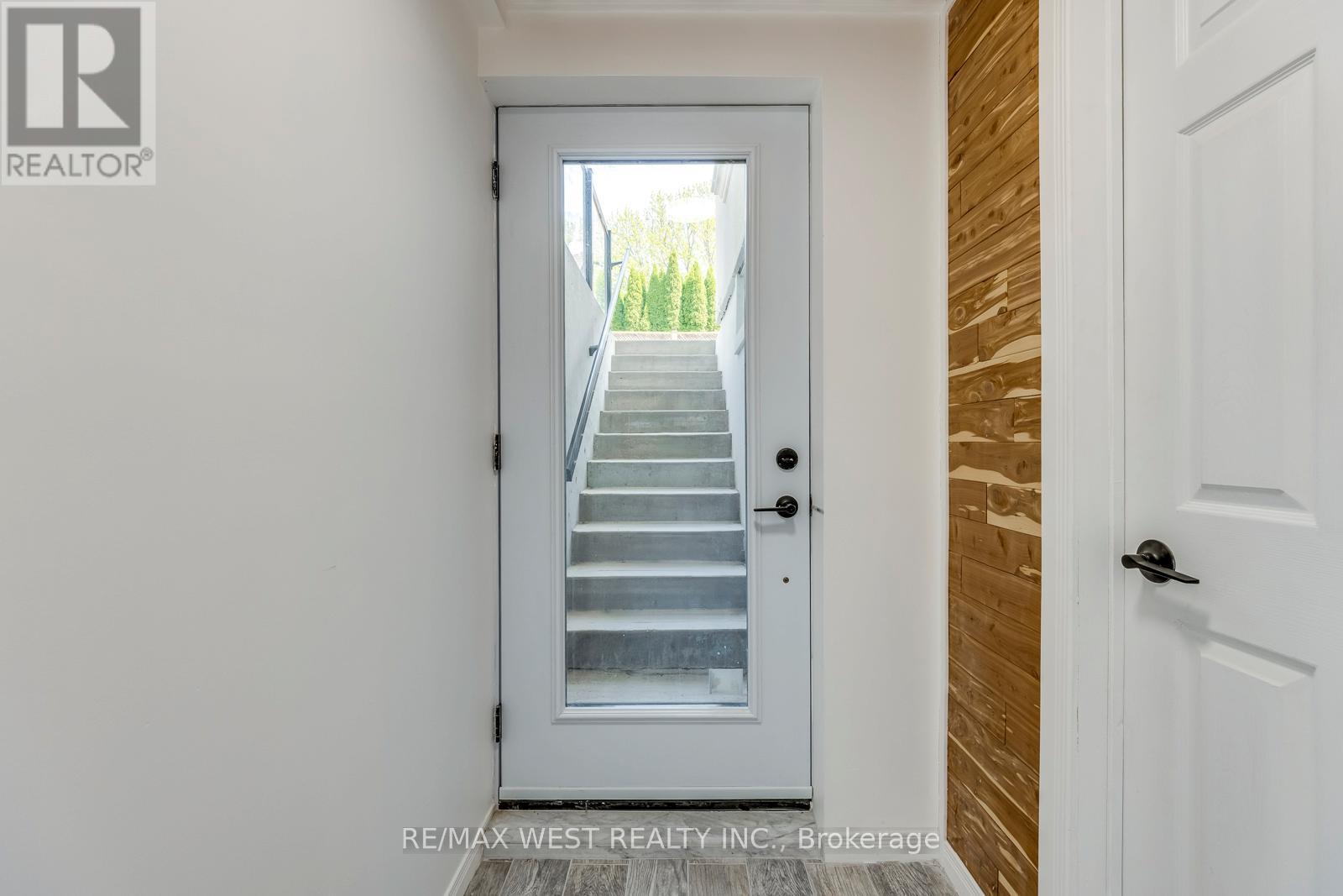 8077 Mount Carmel Boulevard, Niagara Falls, Ontario  L2H 2Y8 - Photo 35 - X12343073