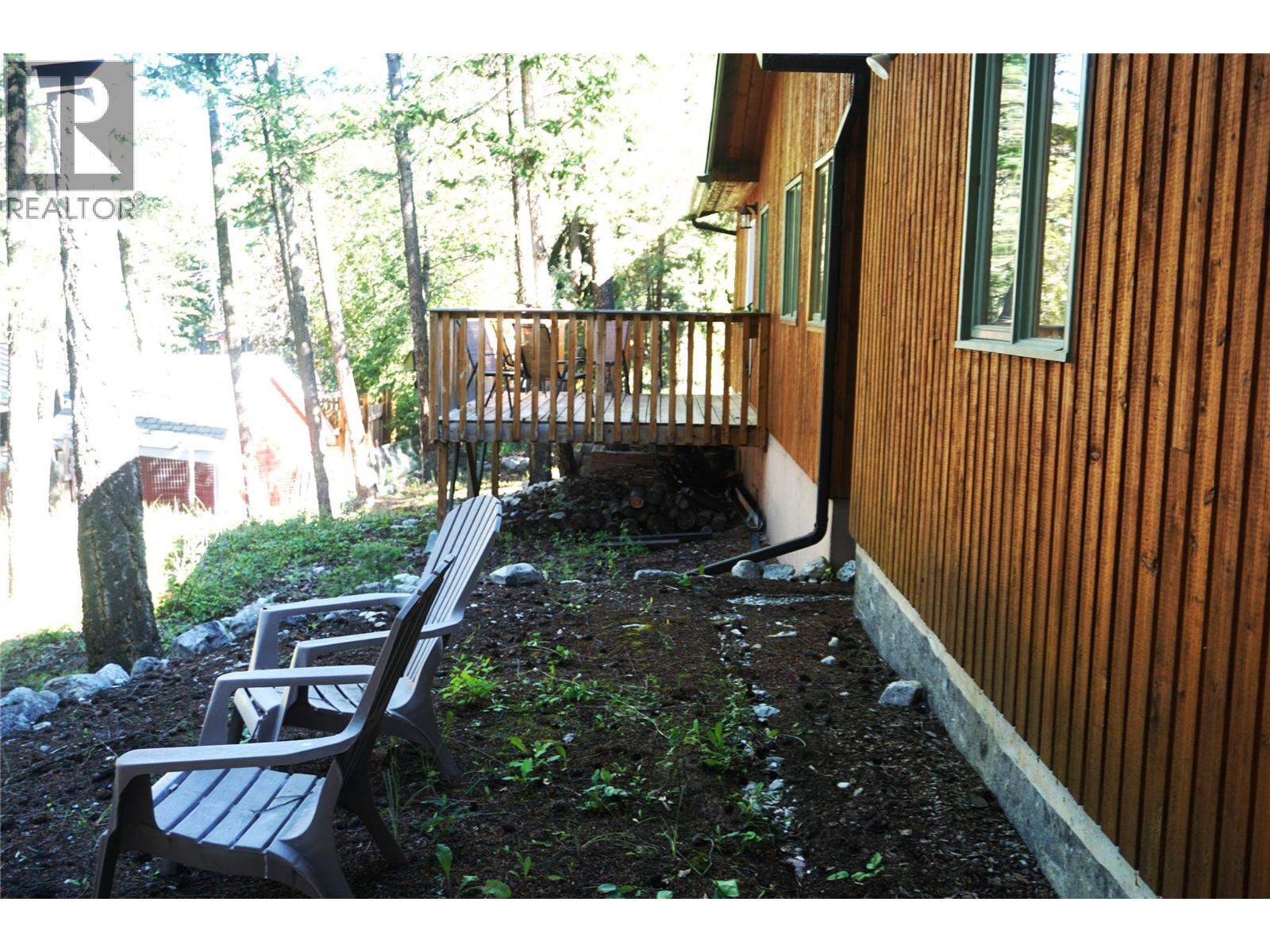 5011 Fairway Drive, Fairmont Hot Springs, British Columbia  V0B 1L1 - Photo 7 - 10359275