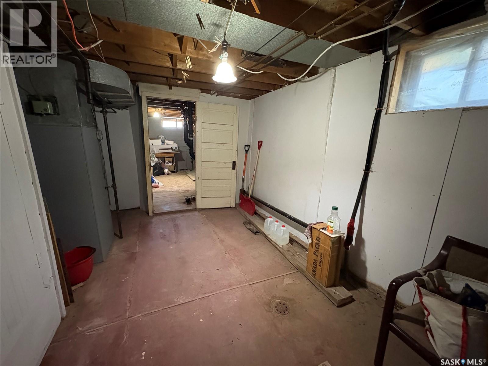 512 Centre Street, Assiniboia, Saskatchewan  S0H 0B0 - Photo 13 - SK015313