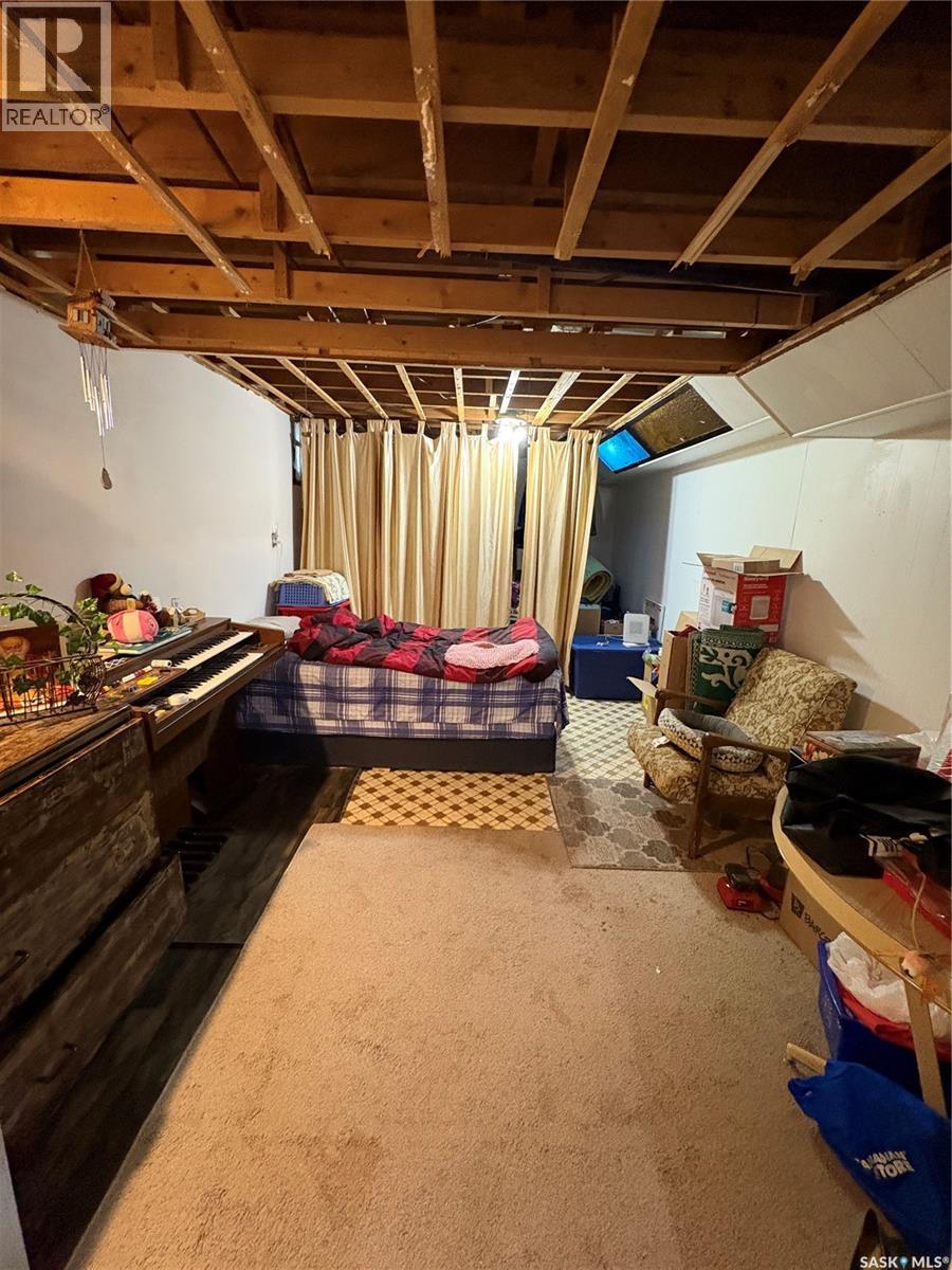 512 Centre Street, Assiniboia, Saskatchewan  S0H 0B0 - Photo 14 - SK015313