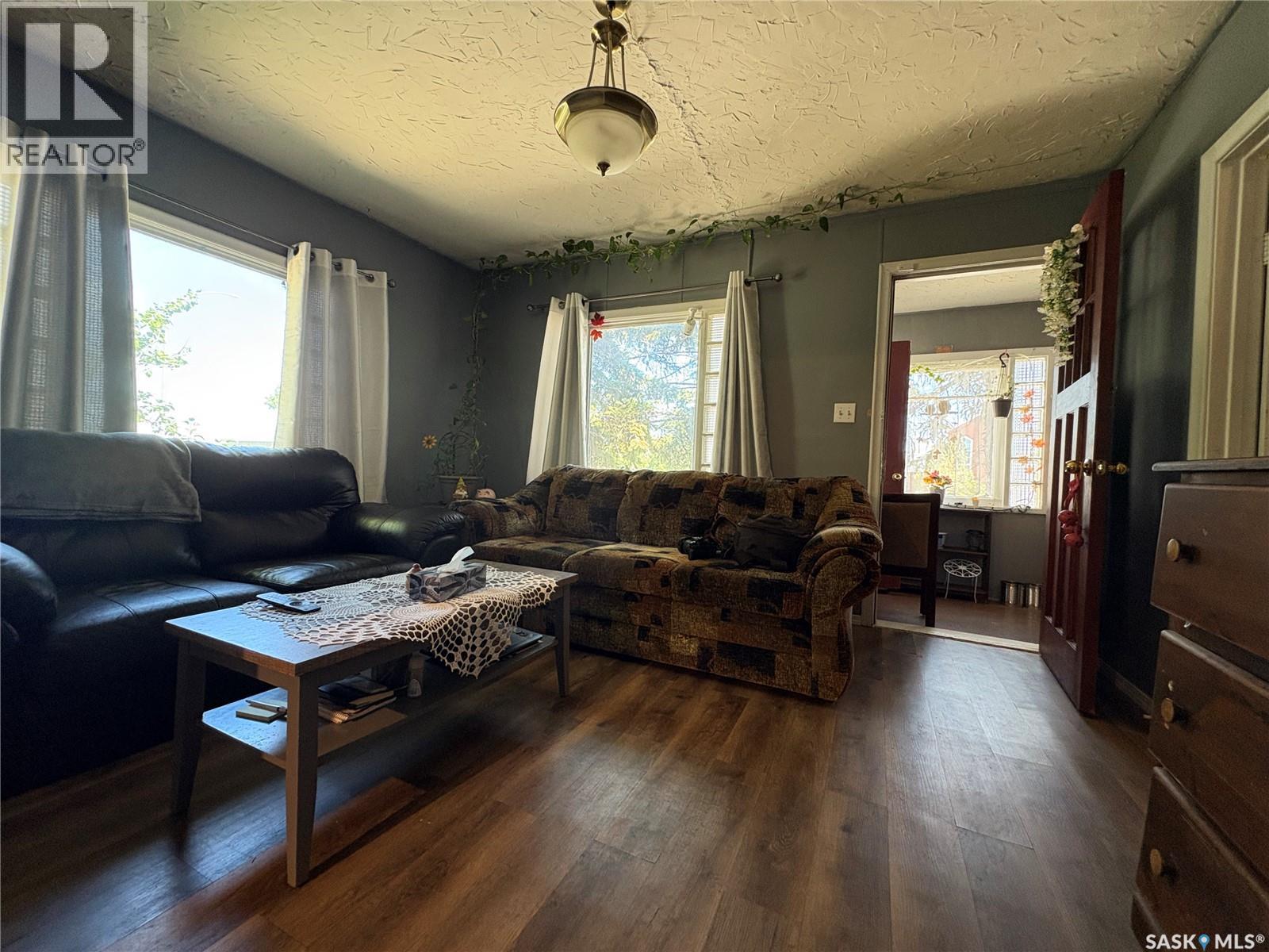 512 Centre Street, Assiniboia, Saskatchewan  S0H 0B0 - Photo 18 - SK015313