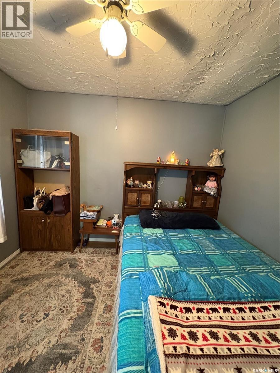 512 Centre Street, Assiniboia, Saskatchewan  S0H 0B0 - Photo 19 - SK015313